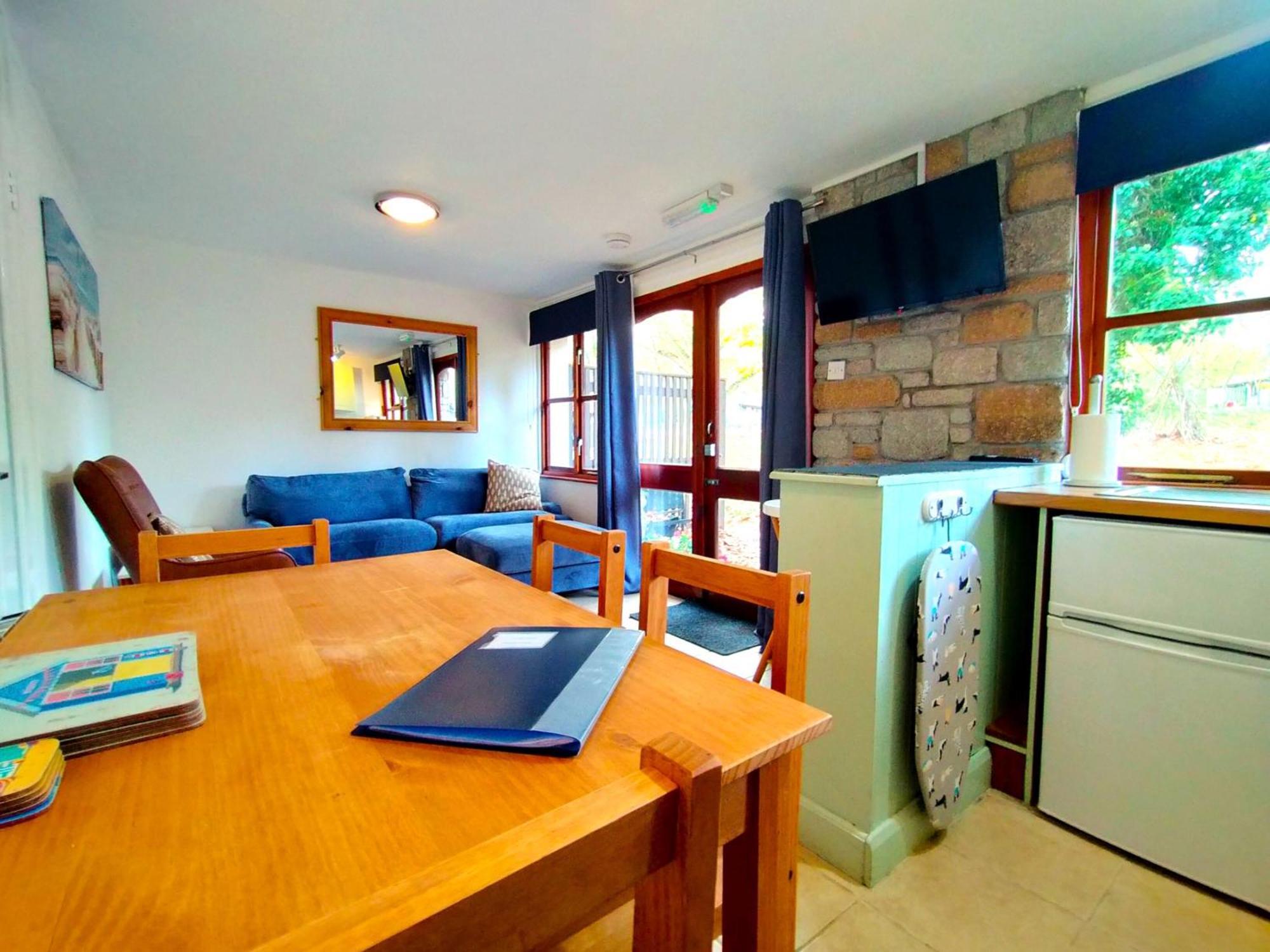 Rebels Retreat - 2-Bed Chalet Nr St Ives & Hayle Exterior foto