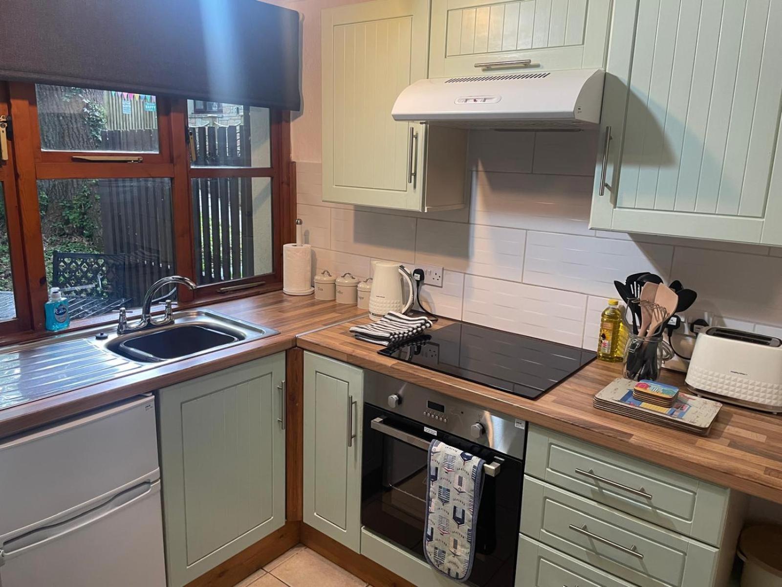 Rebels Retreat - 2-Bed Chalet Nr St Ives & Hayle Exterior foto